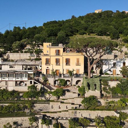 Villa Di Natale ปากานิ ภายนอก รูปภาพ